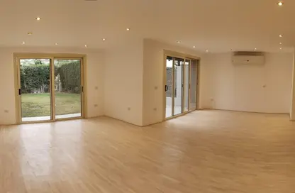 تاون هاوس - 3 غرف نوم - 3 حمامات للايجار في جولف فيوز - طريق مصر اسكندرية الصحراوي - مدينة 6 أكتوبر - الجيزة