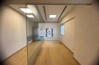 Villa - Studio - 3 Bathrooms for rent in Sherket Al Maady St. - New Maadi - Hay El Maadi - Cairo