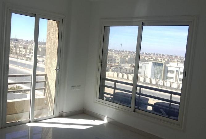 90167479 - Property Image 3