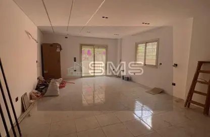 Apartment - 3 Bedrooms - 2 Bathrooms for sale in North Lotus - El Lotus - New Cairo City - Cairo