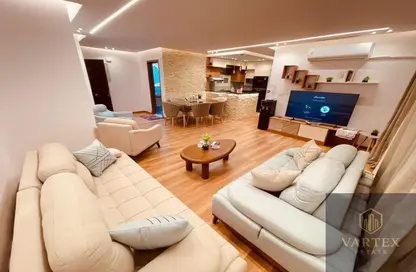 شقة - 3 غرف نوم - 3 حمامات للايجار في پريڤادو - مدينتي - القاهرة