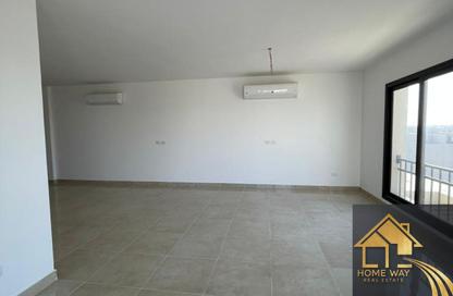 سطح - 3 غرف نوم - 3 حمامات للايجار في مون ريزيدنس - فيفث سكوير - التجمع الخامس - مدينة القاهرة الجديدة - القاهرة