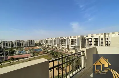 سطح - 3 غرف نوم - 3 حمامات للايجار في مون ريزيدنس - فيفث سكوير - التجمع الخامس - مدينة القاهرة الجديدة - القاهرة