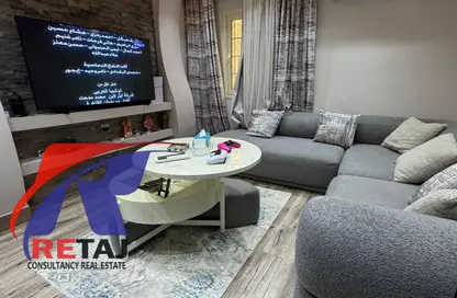 Apartment - 3 Bedrooms - 2 Bathrooms for rent in Zaker Hussein St. - Al Hadiqah Al Dawliyah - 7th District - Nasr City - Cairo