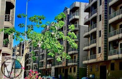 Apartment - 2 Bedrooms - 1 Bathroom for sale in Sarayat El-Kattameya - El Katameya Compounds - El Katameya - New Cairo City - Cairo