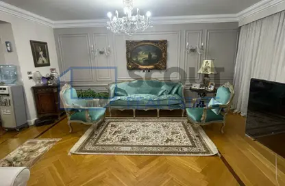 Apartment - 3 Bedrooms - 2 Bathrooms for sale in Al Falah St. - Mohandessin - Giza