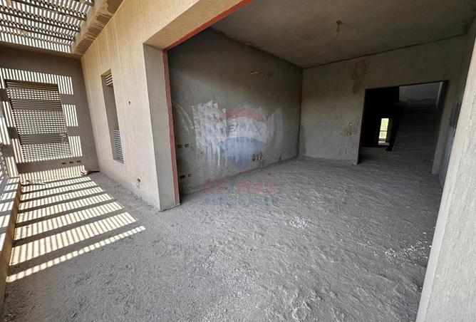 106025596 - Property Image 3