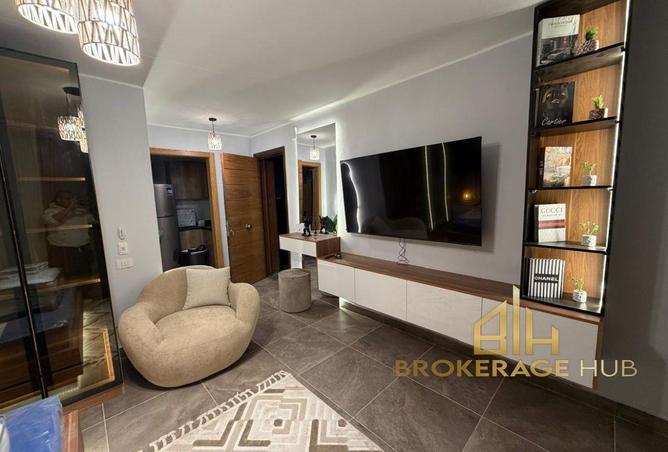 8573804 - Property Image 2