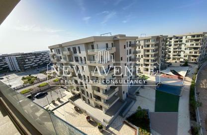 Apartment - 3 Bedrooms - 2 Bathrooms for sale in Al Burouj Compound - El Shorouk Compounds - Shorouk City - Cairo