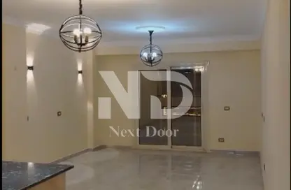 شقة - 3 غرف نوم - 2 حمامات للايجار في بارك سايد الشروق - معادى فيو - كمبوندات الشروق - مدينة الشروق - القاهرة