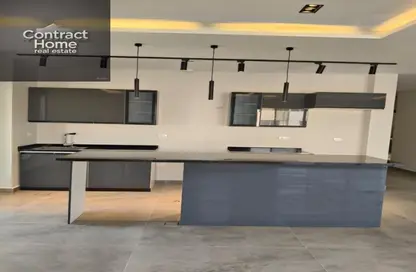 شقة - 3 غرف نوم - 3 حمامات للايجار في كمبوند فيلدج جاردن القطامية - كمبوندات التجمع الخامس - التجمع الخامس - مدينة القاهرة الجديدة - القاهرة