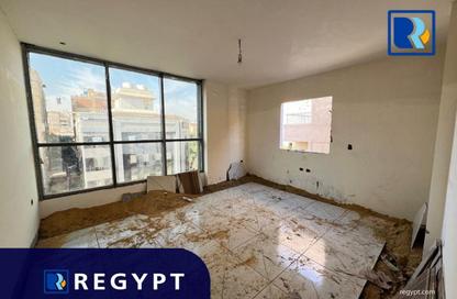 بناية كاملة - استوديو - 3 حمامات للايجار في شارع 300 - المعادي الجديدة - حي المعادي - القاهرة