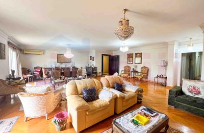 Apartment - 2 Bedrooms - 3 Bathrooms for sale in Abo Qir St. - Sporting - Hay Sharq - Alexandria