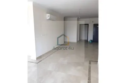 شقة - 3 غرف نوم - 3 حمامات للايجار في 6 ويست - بيفرلي هيلز - كمبوندات الشيخ زايد - الشيخ زايد - الجيزة