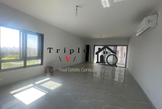 98820847 - Property Image 2