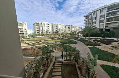 Apartment - 1 Bedroom - 2 Bathrooms for sale in Hyde Park - New Cairo City - Cairo