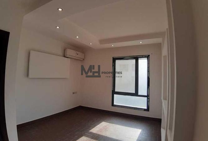 65162864 - Property Image 3