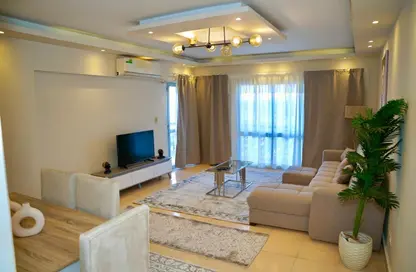 Apartment - 2 Bedrooms - 1 Bathroom for rent in El Rehab Extension - Al Rehab - New Cairo City - Cairo