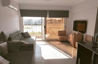 Chalet - 2 Bedrooms - 1 Bathroom for sale in Sea View - Ras Al Hekma - North Coast Chalet - 2 Bedrooms - 1 Bathroom for sale in Sea View - Ras Al Hekma - North Coast