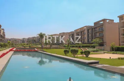 Apartment - 2 Bedrooms - 2 Bathrooms for sale in Moon Residences - Fifth Square - The 5th Settlement - New Cairo City - Cairo
