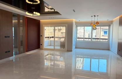شقة - 3 - 3 للبيع في شارع شهاب - المهندسين - الجيزة