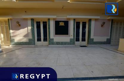 Apartment - 4 - 2 for rent in Ahmed Heshmat St. - Zamalek - Cairo