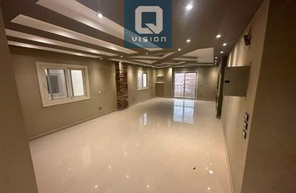 Apartment - 3 Bedrooms - 2 Bathrooms for rent in 10th Sector - Zahraa El Maadi - Hay El Maadi - Cairo Apartment - 3 Bedrooms - 2 Bathrooms for rent in 10th Sector - Zahraa El Maadi - Hay El Maadi - Cairo