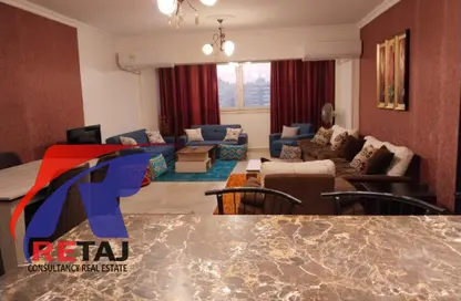 شقة - 2 غرف نوم - 1 حمام للايجار في شارع احمد فخري - المنطقة السادسة - مدينة نصر - القاهرة