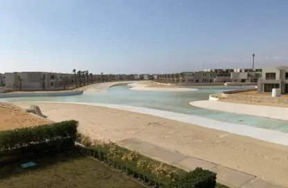 Chalet - 2 Bedrooms - 2 Bathrooms for sale in Azha - Al Ain Al Sokhna - Suez