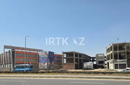 محل تجاري - استوديو - 1 حمام للبيع في مول بلص ٩٠ - شارع التسعين الشمالي - التجمع الخامس - مدينة القاهرة الجديدة - القاهرة