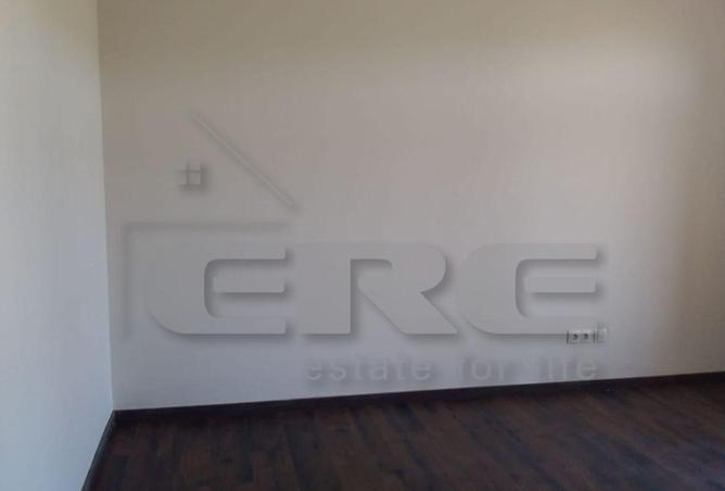 99108220 - Property Image 3