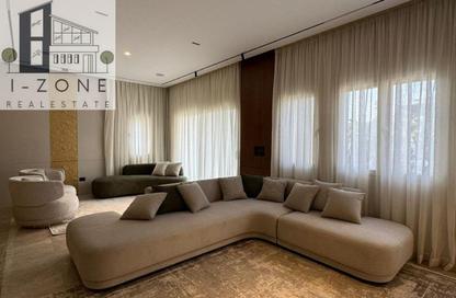 Villa - 4 Bedrooms - 5 Bathrooms for rent in Uptown Cairo - Mokattam - Cairo
