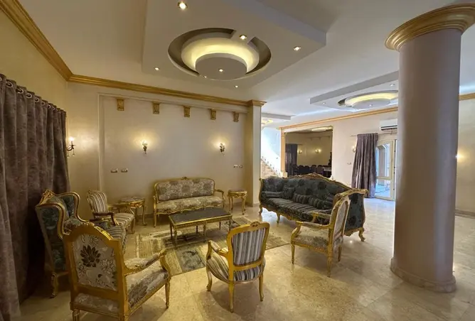 102898154 - Property Image 2