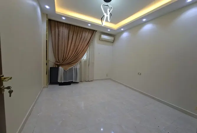 114087617 - Property Image 3