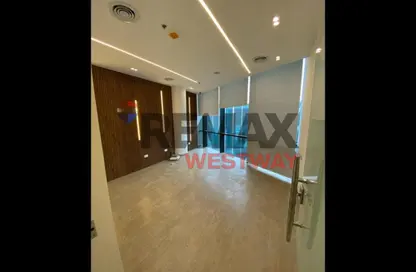 مساحات مكتبية - 3 غرف نوم - 1 حمام للايجار في ريتزي - شارع الشباب - الشيخ زايد - الجيزة