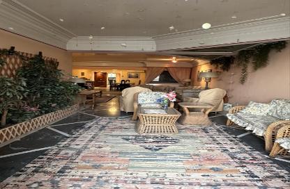 Apartment - 5 Bedrooms - 3 Bathrooms for sale in Mohamed Mazhar St. - Zamalek - Cairo