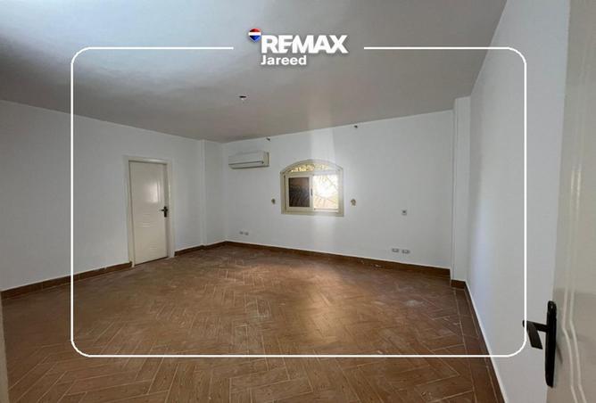 102345894 - Property Image 3