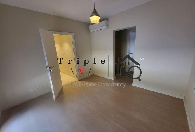 77052644 - Property Image 3