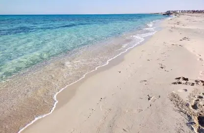 شاليه - 2 غرف نوم - 2 حمامات للبيع في مار باي - راس الحكمة - الساحل الشمالي