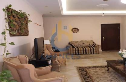 Apartment - 3 Bedrooms - 2 Bathrooms for sale in Aly Sharawy St. - Al Narges 5 - Al Narges - New Cairo City - Cairo