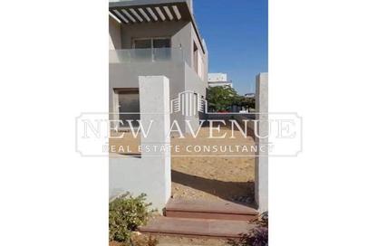 Villa - 4 Bedrooms - 2 Bathrooms for sale in The Residences - New Cairo City - Cairo