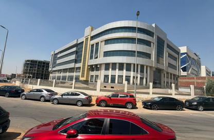 عيادة - استوديو - 1 حمام للبيع في ليك فيو - كمبوندات التجمع الخامس - التجمع الخامس - مدينة القاهرة الجديدة - القاهرة