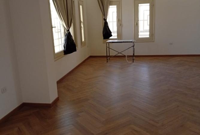 94101728 - Property Image 2