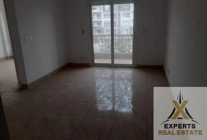 121657611 - Property Image 3
