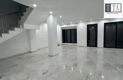 Townhouse - 4 Bedrooms - 4 Bathrooms for rent in Westown - Sheikh Zayed Compounds - Sheikh Zayed City - Giza