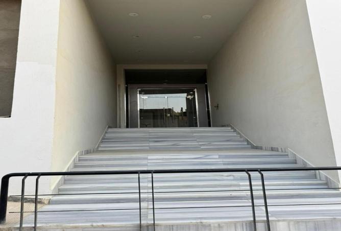 8493306 - Property Image 2