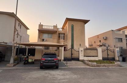 Villa - 6 Bedrooms - 6 Bathrooms for sale in Royal City - Sheikh Zayed Compounds - Sheikh Zayed City - Giza