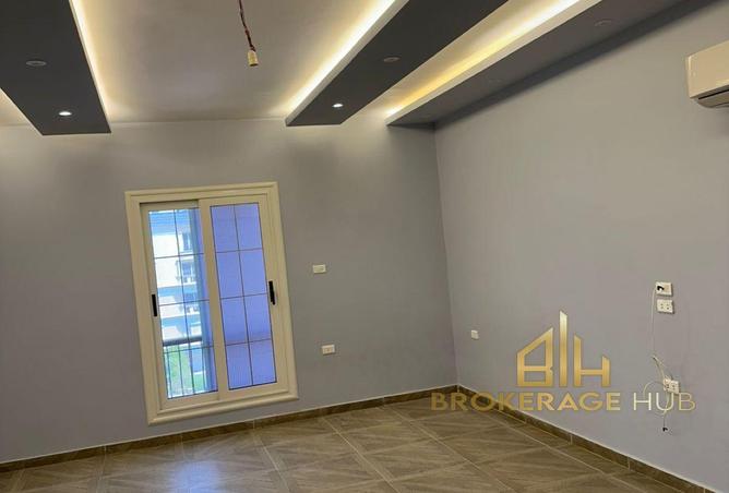 74043321 - Property Image 2