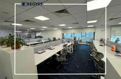 مساحات مكتبية - استوديو - 5 حمامات للايجار في مركز القاهرة الطبي - شارع التسعين الشمالي - التجمع الخامس - مدينة القاهرة الجديدة - القاهرة