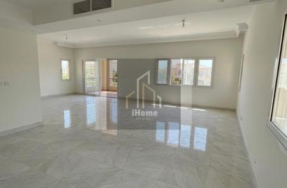 Villa - 4 - 5 for rent in Uptown Cairo Road - Al Abageyah - El Khalifa - Cairo